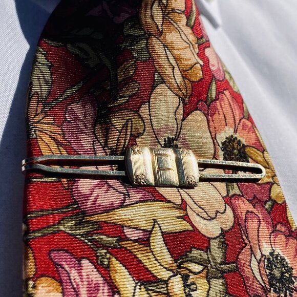 Vintage SWANK Gold Tone Tie Bar - Picture 1 of 4